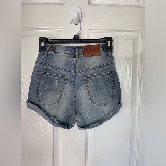 One Teaspoon cuffed distressed denim shorts size 0 - Picture 2 of 5